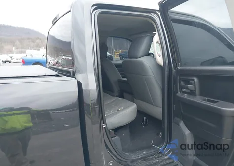 2016 Ram 1500 Express z USA, uszkodzony, nr VIN 1C6RR7FT1GS192445